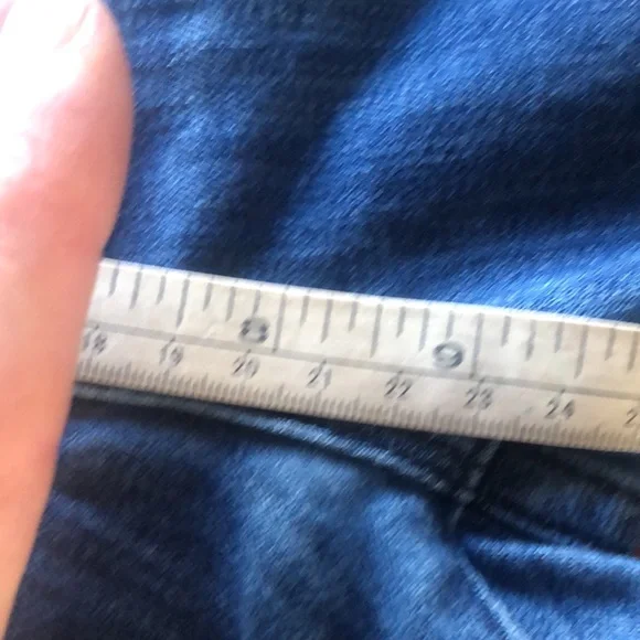 7 For All Mankind - Picture 12 of 12